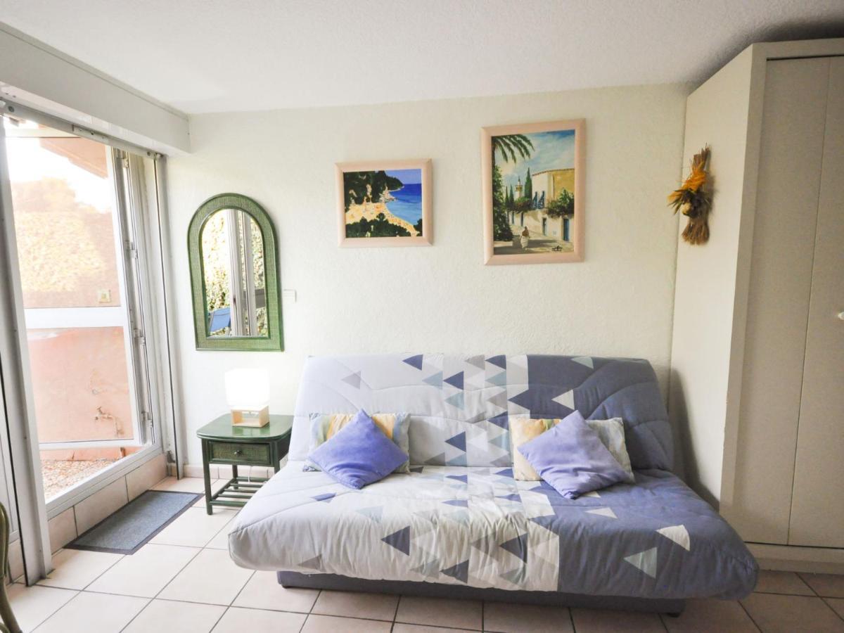 Apartment Les Jardins De La Mer-2 By Interhome Кавалере-сюр-Мер Екстериор снимка